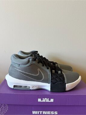 Nike Lebron Witness 8 Cool Grey FB2239-004 Men’s Size 10